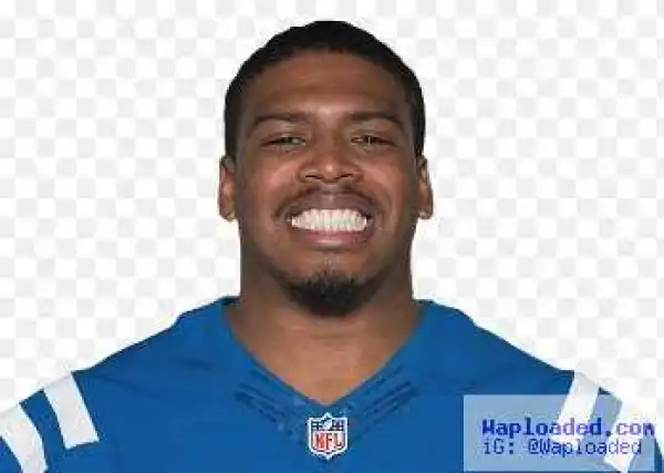 Ex-NFL Player Accidentally Shoots Himself Dead While Reaching Into His Bag